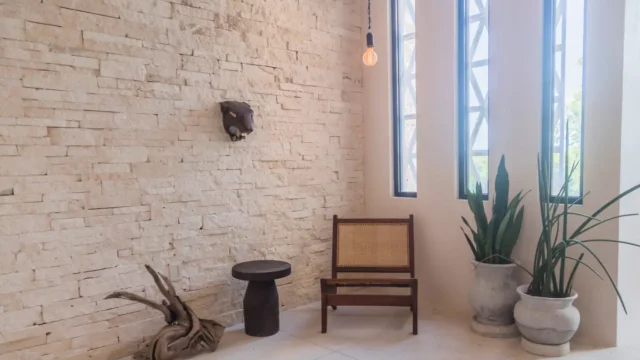 08.-Condo-Entry.webp