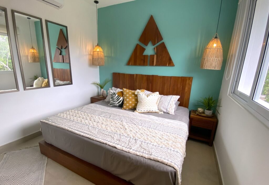 19-Bedroom-Right-4.jpg