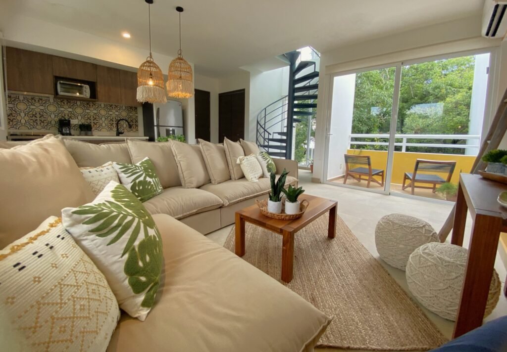 3-Full-View-with-Balcony.jpg