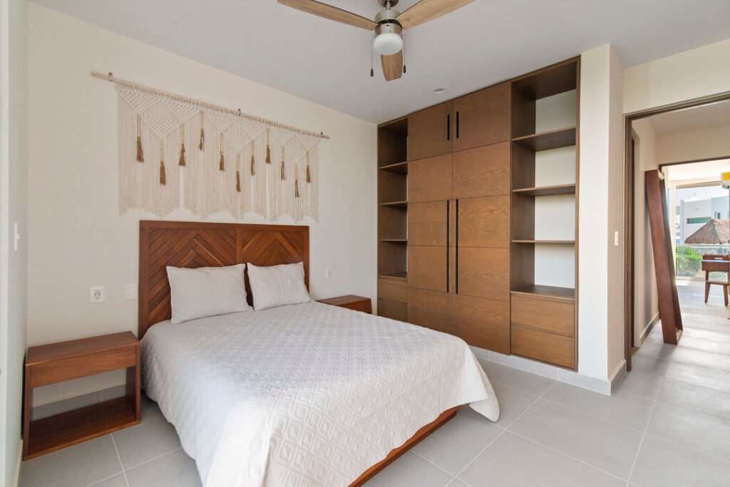 Bestdeal-SantamarB205-22.jpg
