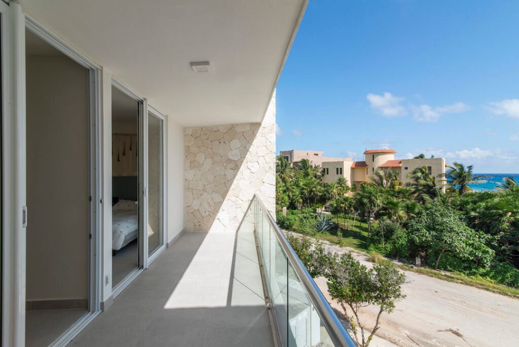 Bestdeal-SantamarC305-11.jpg