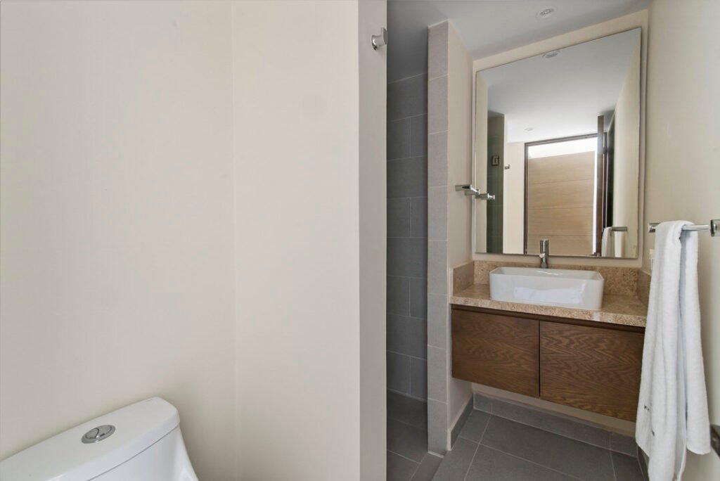 Bestdeal-SantamarC305-20.jpg