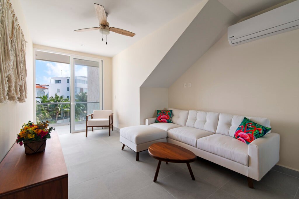 Bestdeal-SantamarC305-7.jpg