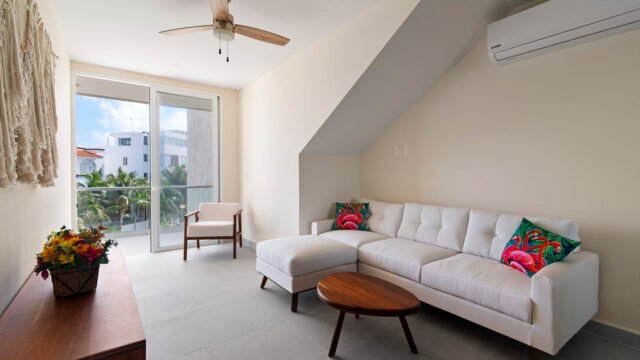 Bestdeal-SantamarC305-7.jpg