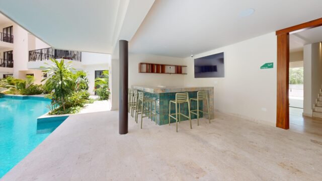 Coba-Garage-2.jpg
