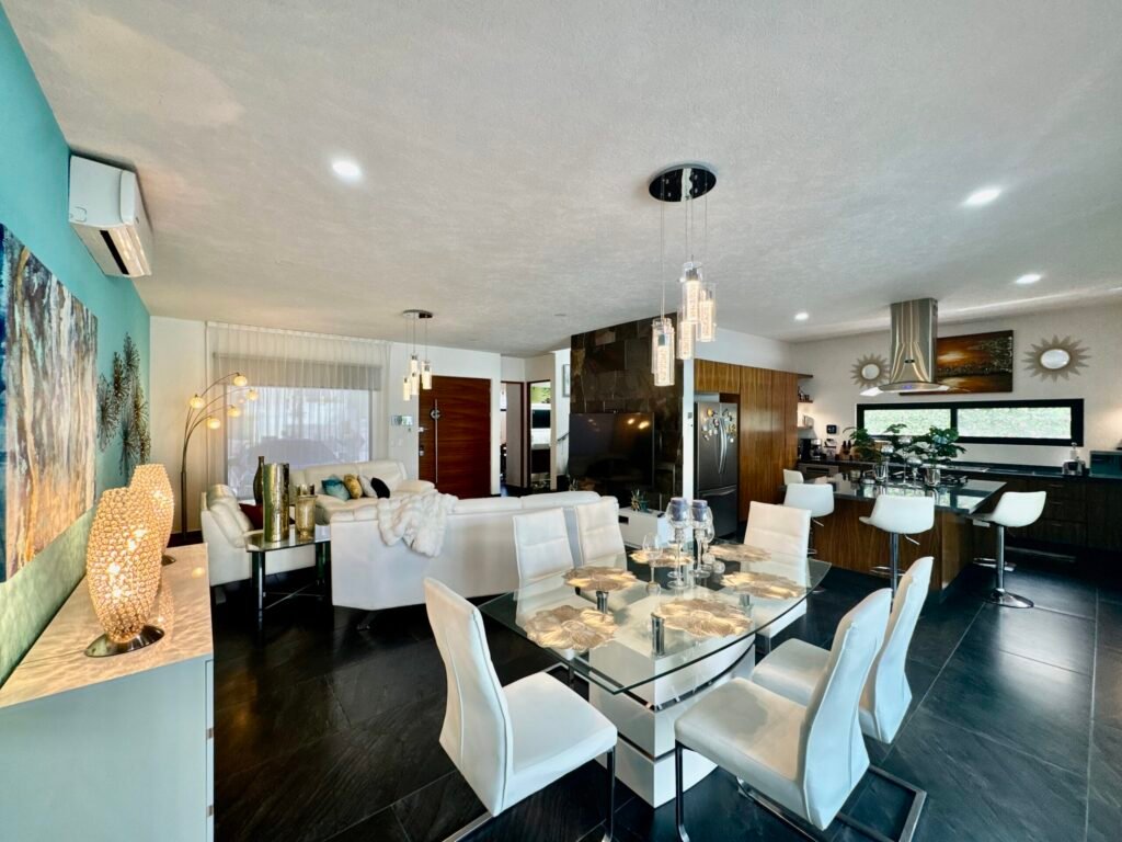 Dining-room.jpg