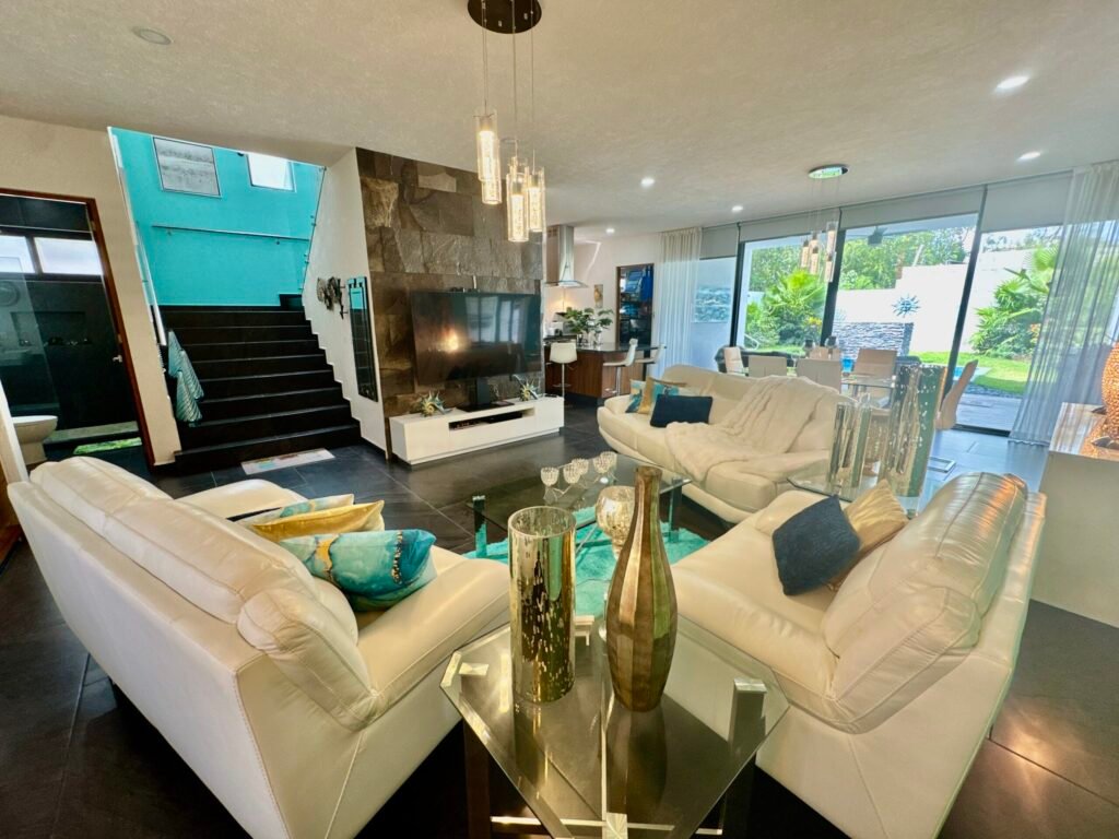 Livingroom.jpg