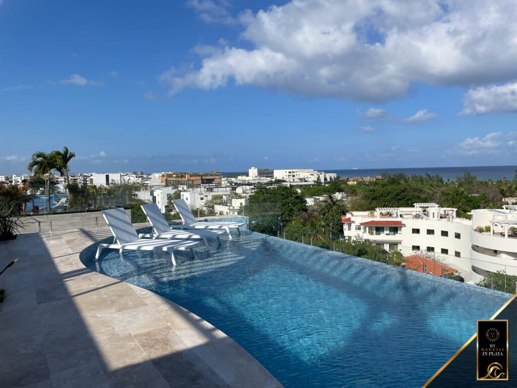 MY-MENESSE-IN-PLAYA_-17.jpg