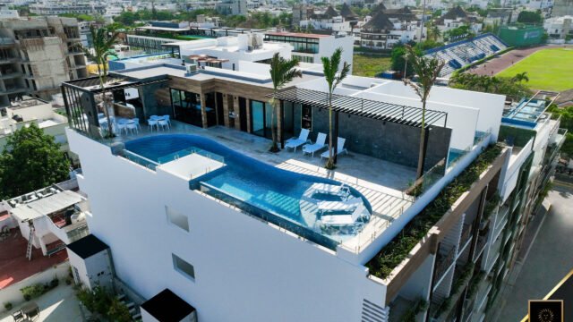 MY-MENESSE-IN-PLAYA_-9.jpg