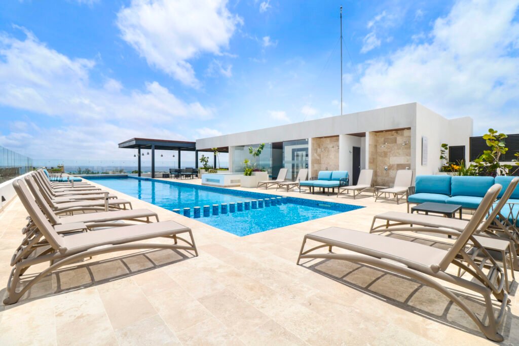 Roof-top-vista-12.jpg