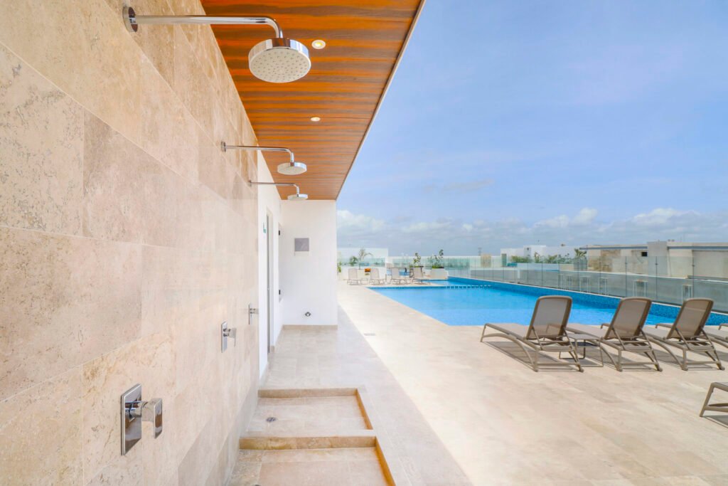 Roof-top-vista-9.jpg