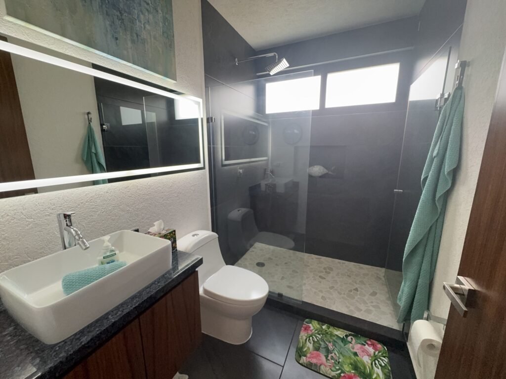 Second-bedroom-bathroom.jpg